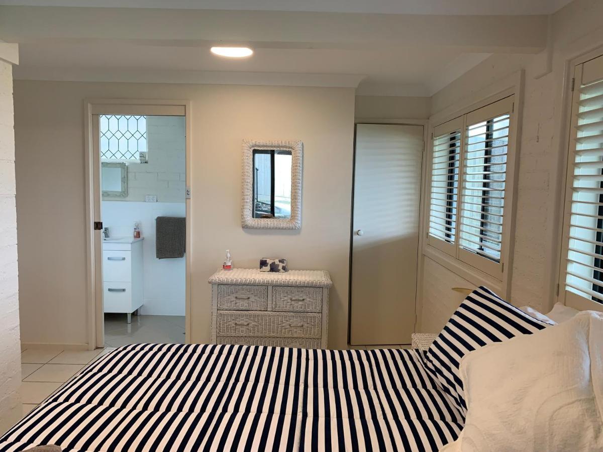 키아마 Sea Whispers B&B 외부 사진