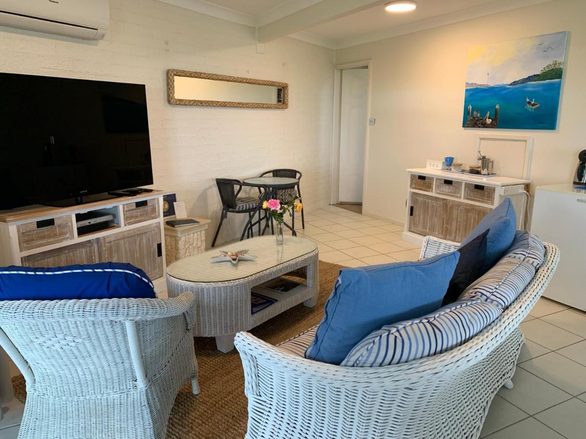 키아마 Sea Whispers B&B 외부 사진